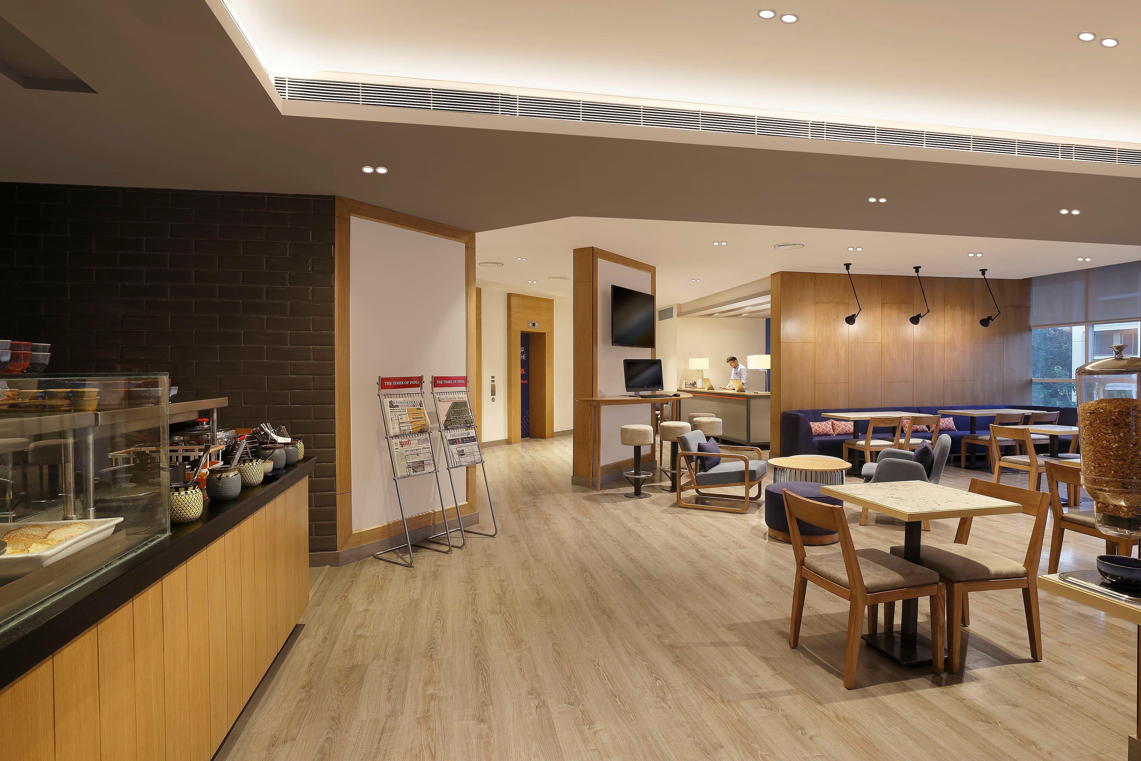 Holiday Inn Express Pune Pimpri By Ihg Exteriör bild