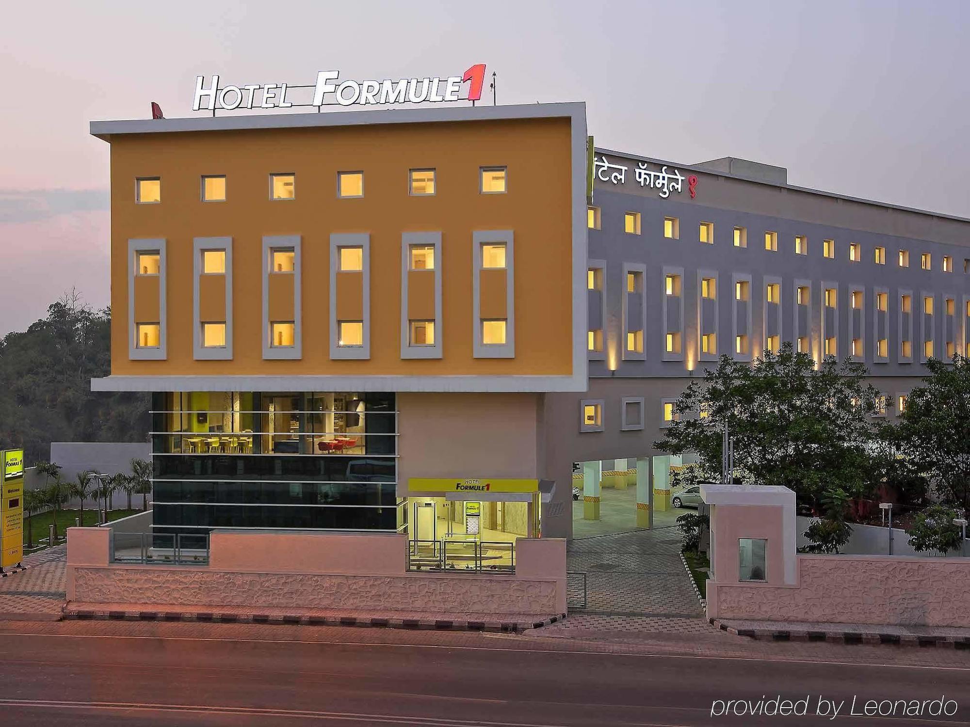 Holiday Inn Express Pune Pimpri By Ihg Exteriör bild